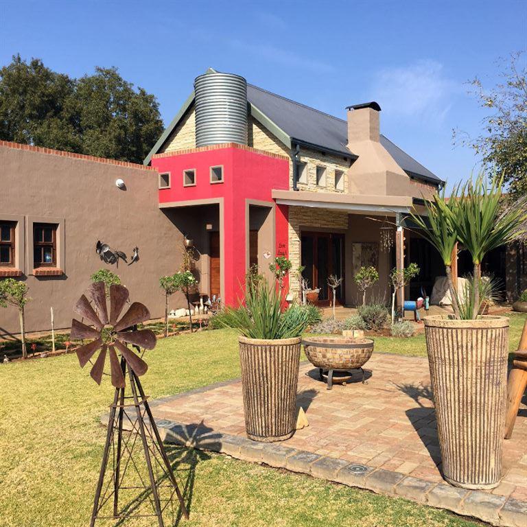 3 Bedroom Property for Sale in The Coves North West